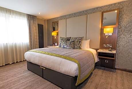 The Valley Hotel
