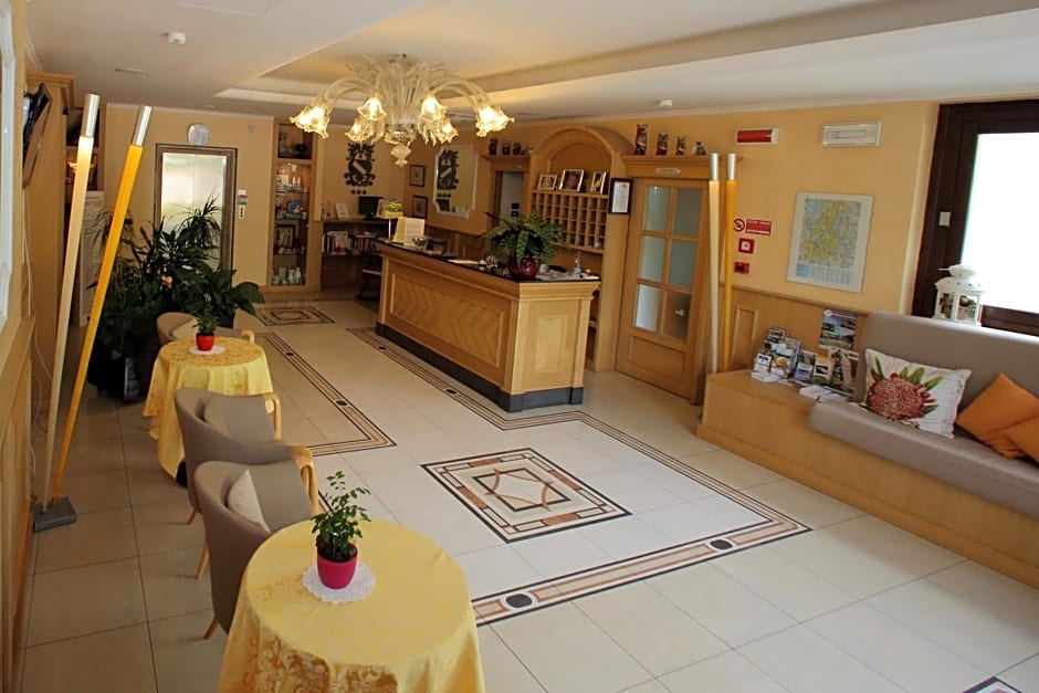 Hotel Fioroni