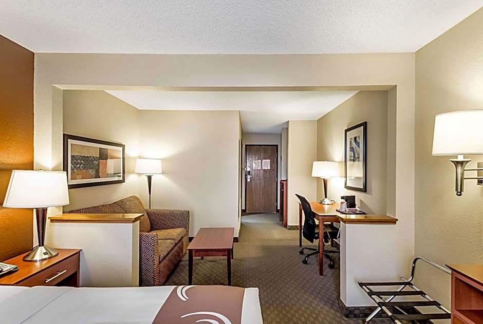 Quality Inn Sheboygan North I-43