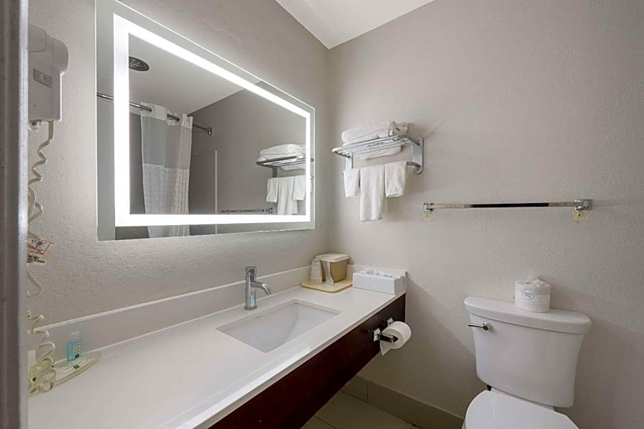 Quality Inn Farmville