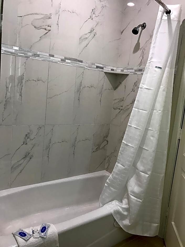 Americas Best Value Inn &amp; Suites Spring Houston N