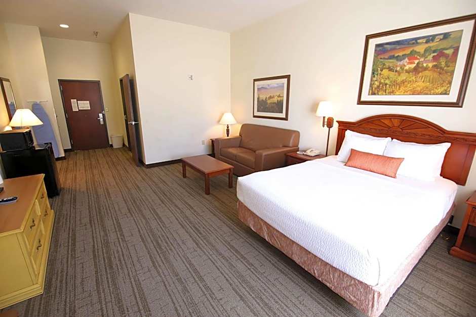 Crown Pointe Lodge; BW Signature Collection