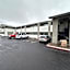 Desert Sands Inn & Suites