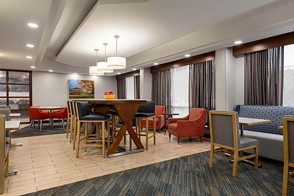 Hampton Inn By Hilton Charlottesville