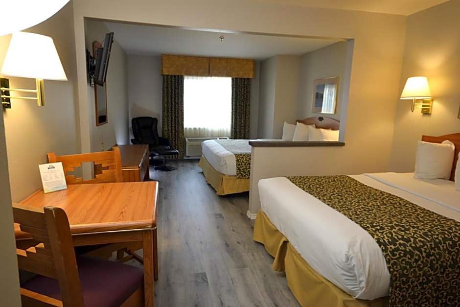 Days Inn & Suites by Wyndham Airport Albuquerque