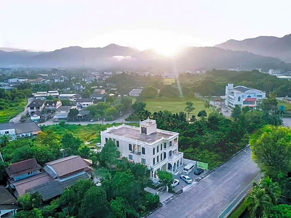 Daddy Dream Hotel and Residence