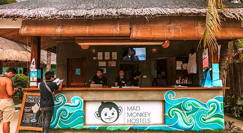 Mad Monkey Hostel Siargao