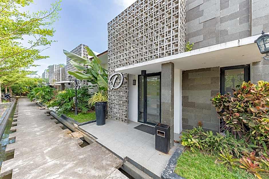 RedDoorz Plus near UNIMED Medan