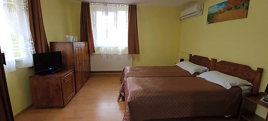 Pensiunea Aurora - Great Hostel Voineasa