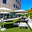 Hotel Maydrit Airport