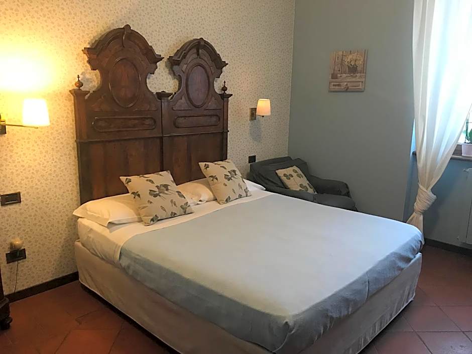 Photo 1 of 11 of Standard 1 Double Bed or 2 Beds