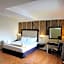 Mallberry Suites Business Hotel