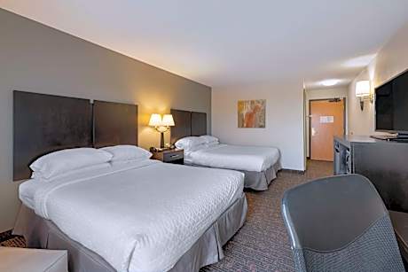 Queen Room with Two Queen Beds - Non-Smoking