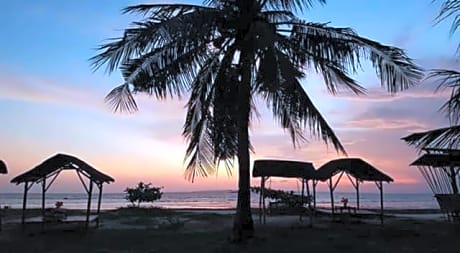 Hutkins Beach