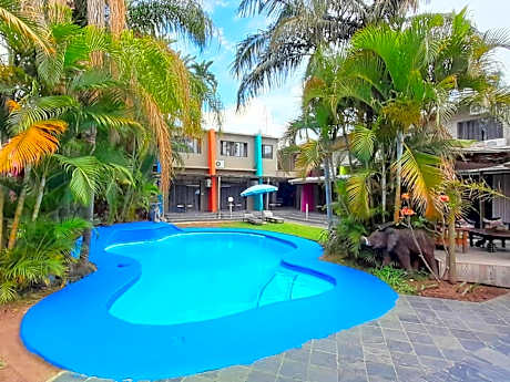 Elephant Springs Hotel & Apartments