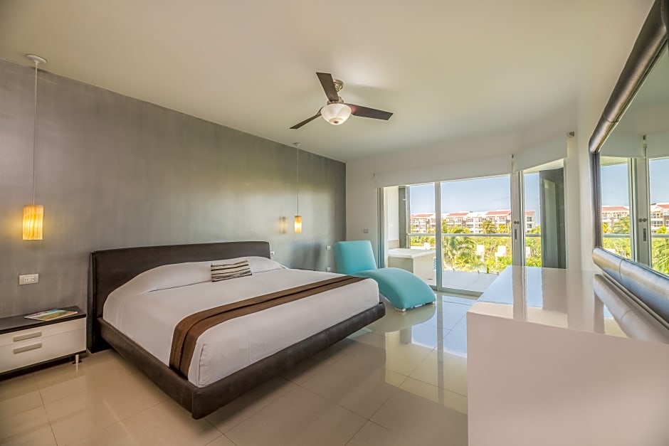 Mareazul Family Beach Condohotel