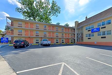 Media Inn & Suites