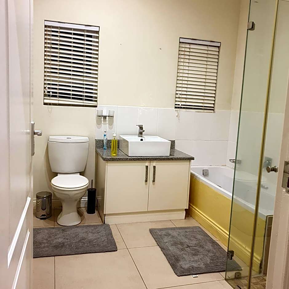 Verdant Valley Lodge