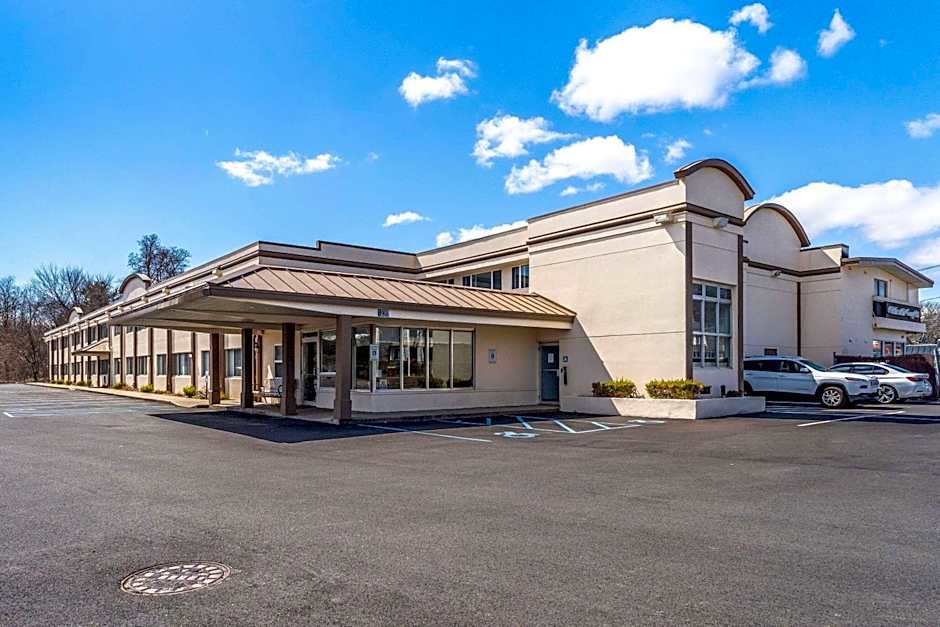 Days Inn by Wyndham Albany SUNY