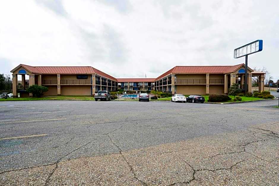 OYO Hotel Bossier City LA - Red River