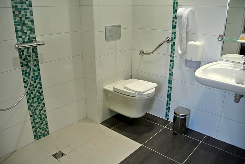 The Originals City, Hôtel Castel Burgond, Dijon Ouest (Inter-Hotel)