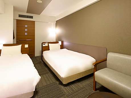 (No Daily Cleaning) Twin Room - Smoking - Eco Plan