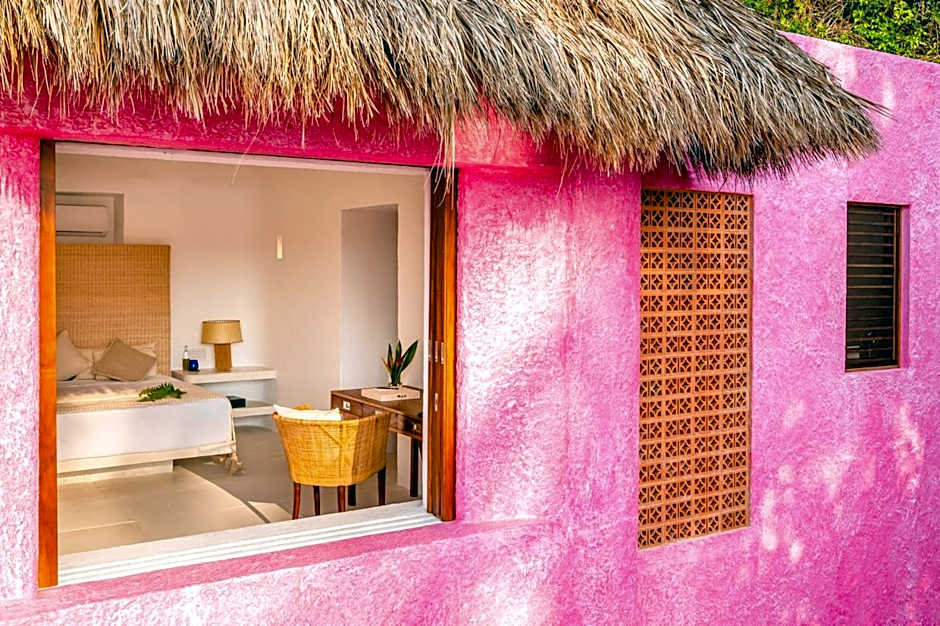 Bungalows & Casitas de las Flores in Careyes