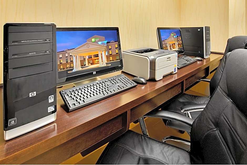 Holiday Inn Express Hotel & Suites Lebanon By IHG