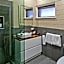 Comfort Inn & Suites King Avenue