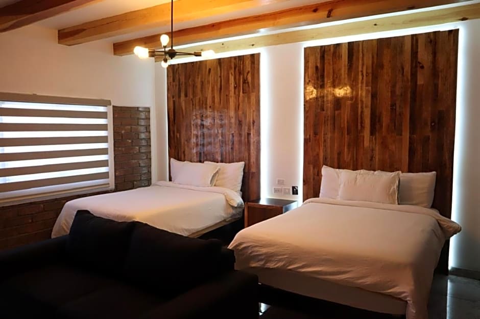 TARAMURI HOTEL & TOURS