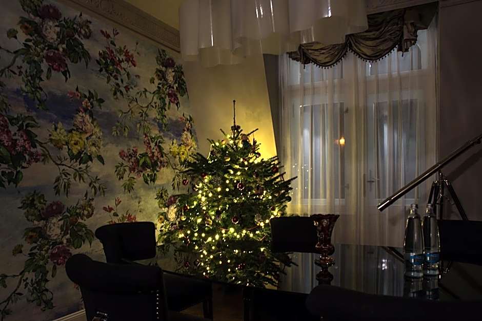 Rubin Luxury Apartments