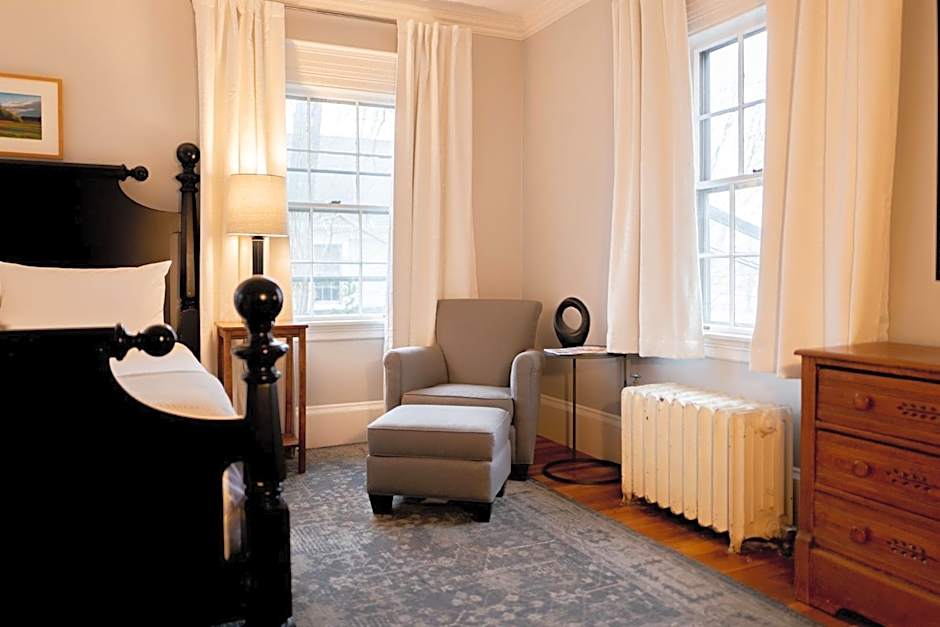 OneSixtyFive, The Inn on Park Row