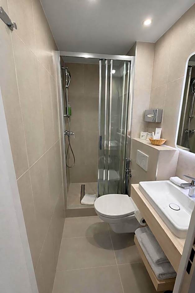 Hotel Central Saint Germain