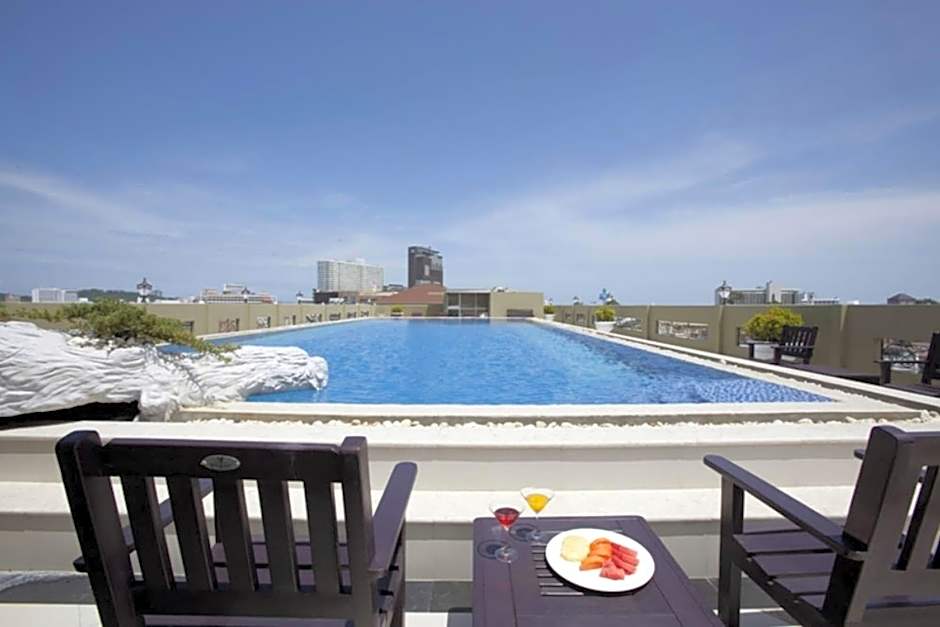 Lk Royal Wing Hotel
