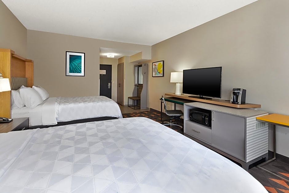 Holiday Inn Grand Rapids - South