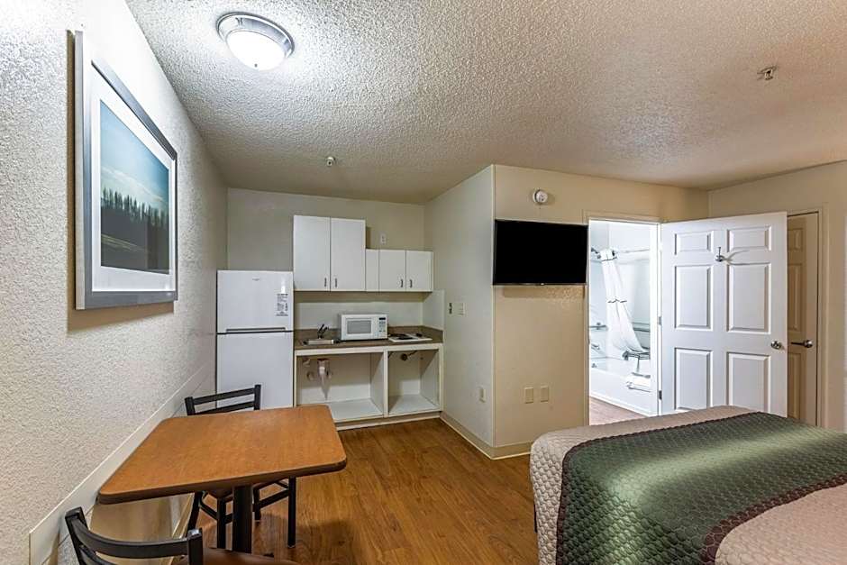 HomeTowne Studios Gainesville