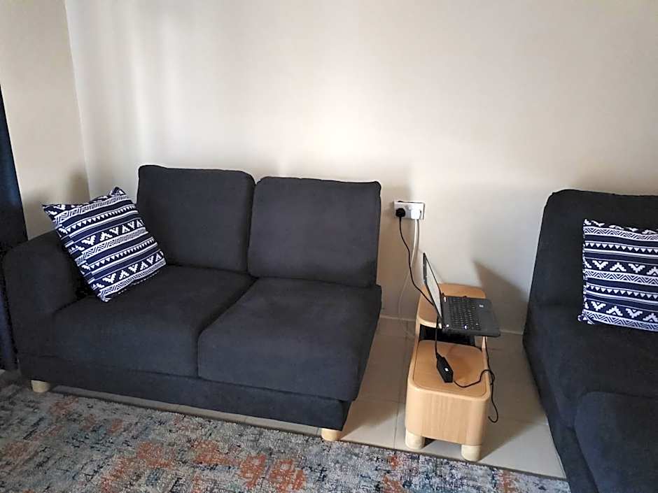 Executive 1&2 Broom Airbnb in Gilgil Nakuru