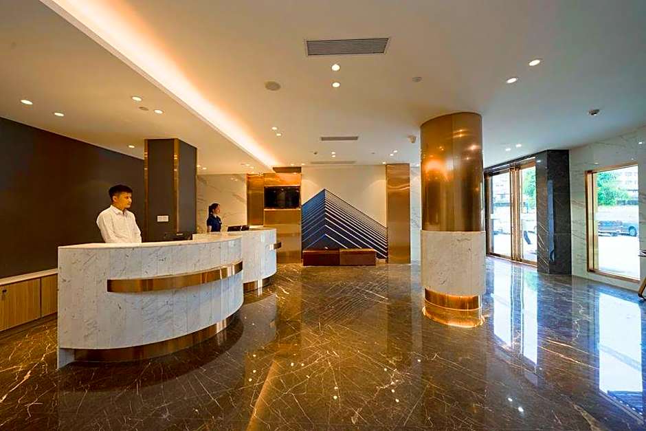 ZMAX Hotel Guangzhou Tianhe Sports Center East Metro Station