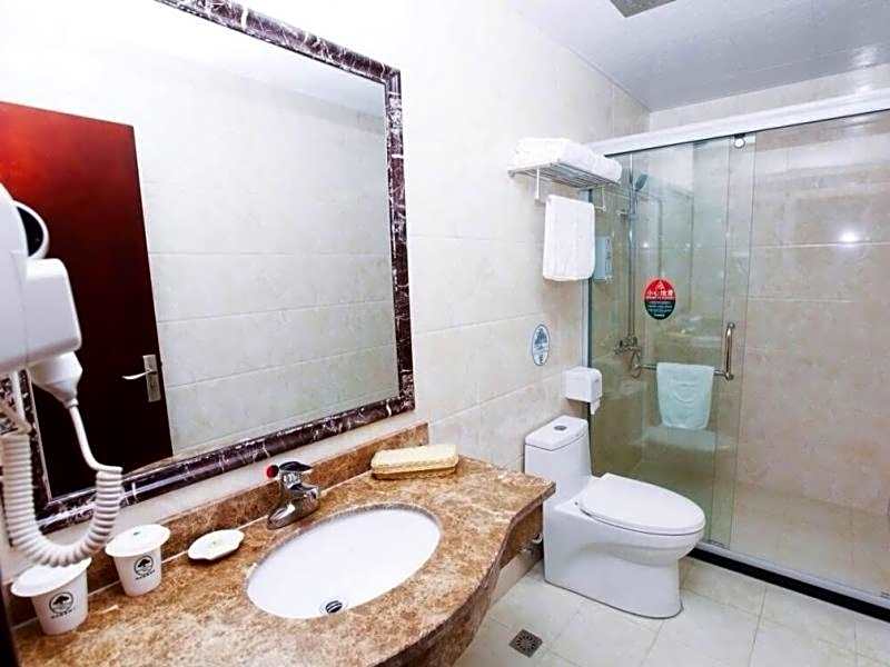 GreenTree Inn Hefei Huizhou Avenue Dazhonglou  Express Hotel