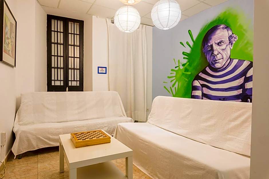 Feel Hostels City Center