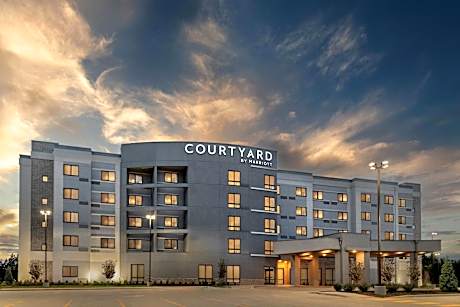 Courtyard By Marriott Sherman