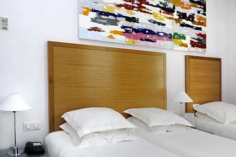 Photo 1 of 7 of Triple Room