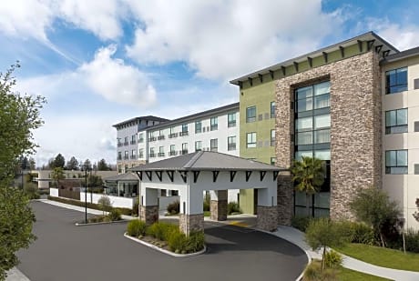 Hotel Centro Sonoma Wine Country, Tapestry Collection Hilton
