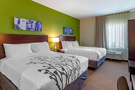 Queen Suite with Two Queen Beds - Non-Smoking