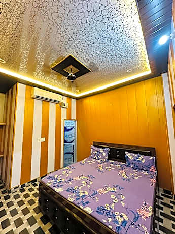 Amarnath Guest House