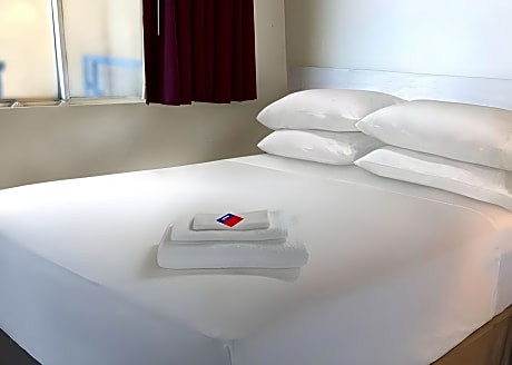2 Queen Beds Suite Non-Smoking