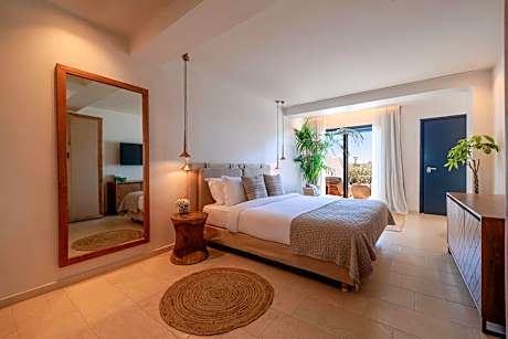 Superior Double Room with Private Pool