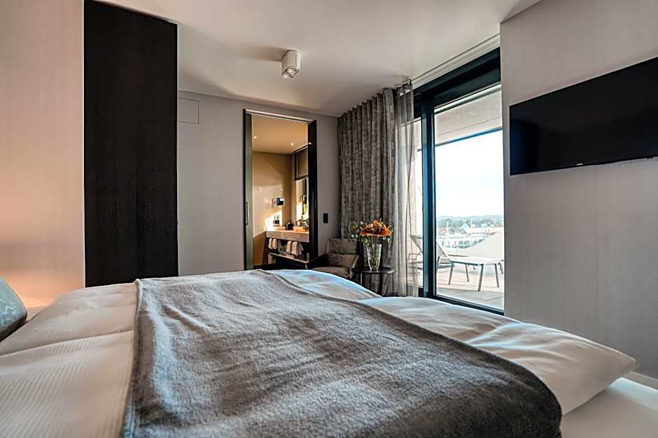 CLOUD No7 APARTMENTS - The Original
