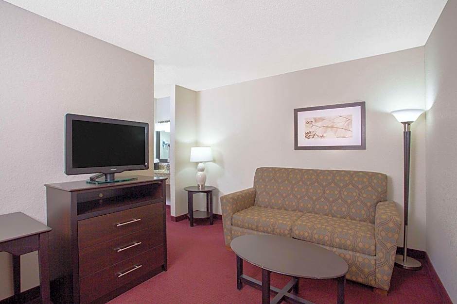 AmericInn by Wyndham Hayward