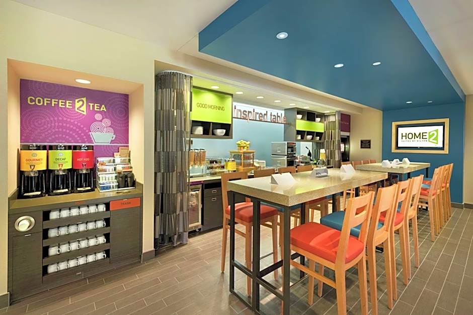 Home2 Suites By Hilton Milwaukee Airport, WI